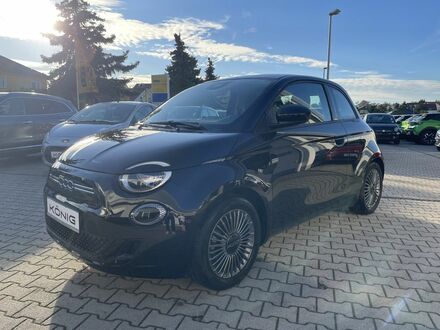 Фіат 500e 2022 у Європі на Automoto.ua Чорний Фіат 500e, об'ємом двигуна 0 л та пробігом 18 тис. км за 20620 $, фото 1 на Automoto.ua