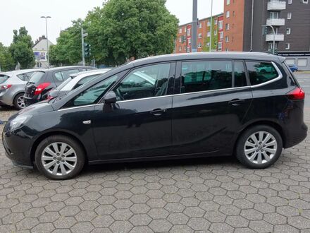 Опель Zafira Tourer 2014 в Европе на Automoto.ua Черный Опель Zafira Tourer, объемом двигателя 1.96 л и пробегом 100 тыс. км за 10803 $, фото 1 на Automoto.ua