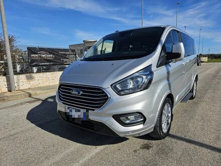 Форд Турнео Кастом 2020 в Европе на Automoto.ua Серый Форд Турнео Кастом, объемом двигателя 2 л и пробегом 113 тыс. км за 26708 $, фото 1 на Automoto.ua