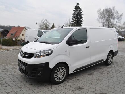 Опель Виваро 2021 в Европе на Automoto.ua Белый Опель Виваро, объемом двигателя 2 л и пробегом 98 тыс. км за 20588 $, фото 1 на Automoto.ua