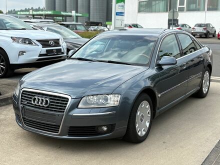 Ауді A8 2006 у Європі на Automoto.ua Синій Ауді A8, об'ємом двигуна 2.97 л та пробігом 324 тис. км за 6780 $, фото 1 на Automoto.ua