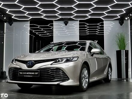 Тойота Камри 2020 в Европе на Automoto.ua Серый Тойота Камри, объемом двигателя 2.49 л и пробегом 178 тыс. км за 79998 $, фото 1 на Automoto.ua