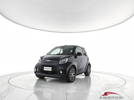 Смарт Fortwo 2022 у Європі на Automoto.ua Синій Смарт Fortwo, об'ємом двигуна 0 л та пробігом 33 тис. км за 21652 $, фото 1 на Automoto.ua