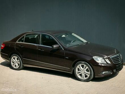 Мерседес E 250 2009 в Европе на Automoto.ua Коричневый Мерседес E 250, объемом двигателя 1.8 л и пробегом 100 тыс. км за 19058 $, фото 1 на Automoto.ua