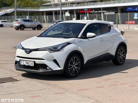 Тойота C-HR 2017 в Европе на Automoto.ua Белый Тойота C-HR, объемом двигателя 1 л и пробегом 128 тыс. км за 74000 $, фото 1 на Automoto.ua