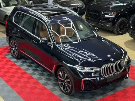 БМВ X7 2019 в Европе на Automoto.ua Черный БМВ X7, объемом двигателя 3 л и пробегом 119 тыс. км за 62427 $, фото 1 на Automoto.ua