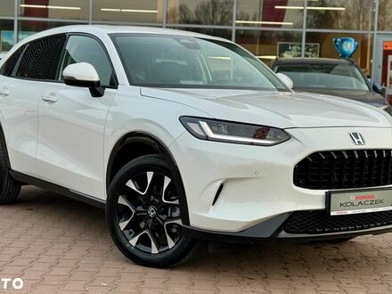 Хонда ZR-V 2024 в Европе на Automoto.ua Белый Хонда ZR-V, объемом двигателя 1 л и пробегом 8 тыс. км за 171400 $, фото 1 на Automoto.ua