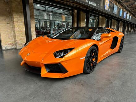Ламборджині Авентадор 2016 у Європі на Automoto.ua Помаранчевий Ламборджині Авентадор, об'ємом двигуна 6.5 л та пробігом 23 тис. км за 358727 $, фото 1 на Automoto.ua
