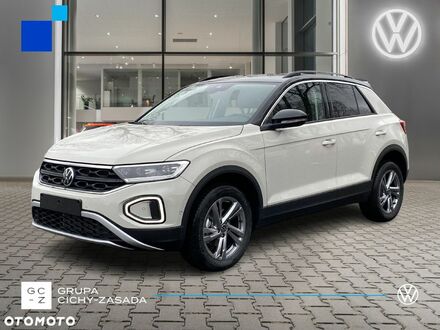Фольксваген Ті-Рок 2024 у Європі на Automoto.ua Сірий Фольксваген Ті-Рок, об'ємом двигуна 1 л та пробігом 5 тис. км за 113590 $, фото 1 на Automoto.ua