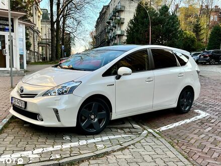 Тойота Prius Plus, об'ємом двигуна 1.8 л та пробігом 151 тис. км за 13326 $, фото 1 на Automoto.ua