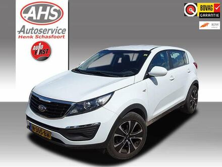 Білий Кіа Sportage, об'ємом двигуна 1.59 л та пробігом 61 тис. км за 15625 $, фото 1 на Automoto.ua