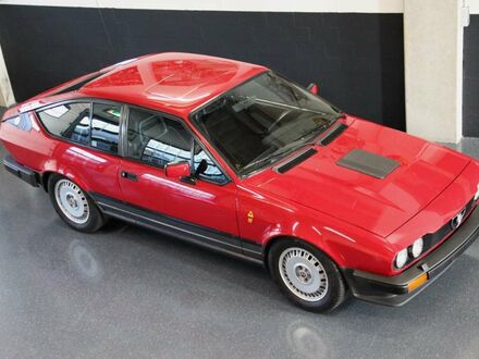 Альфа Ромео ГТВ 1984 в Европе на Automoto.ua Красный Альфа Ромео ГТВ, объемом двигателя 2.49 л и пробегом 80 тыс. км за 33900 $, фото 1 на Automoto.ua