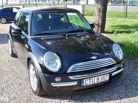 Міні Cooper, об'ємом двигуна 1.6 л та пробігом 251 тис. км за 2516 $, фото 1 на Automoto.ua