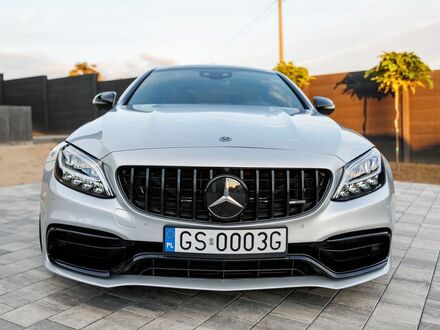 Мерседес Ц-Клас 2019 у Європі на Automoto.ua Сірий Мерседес Ц-Клас, об'ємом двигуна 3.98 л та пробігом 34000 тис. км за 240999 $, фото 1 на Automoto.ua