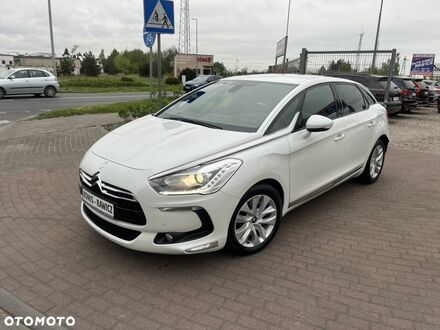 Ситроен ДС5, объемом двигателя 2 л и пробегом 153 тыс. км за 9417 $, фото 1 на Automoto.ua