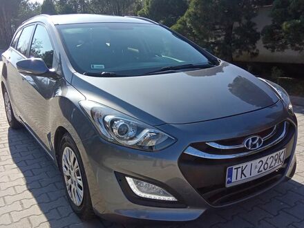 Хендай i30, объемом двигателя 1.58 л и пробегом 151 тыс. км за 7667 $, фото 1 на Automoto.ua