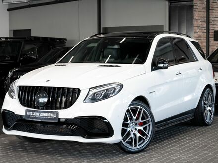 Мерседес ГЛE 63 AMГ 2015 в Европе на Automoto.ua Белый Мерседес ГЛE 63 AMГ, объемом двигателя 5.46 л и пробегом 111 тыс. км за 60877 $, фото 1 на Automoto.ua
