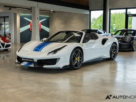 Феррари 488 2019 в Европе на Automoto.ua Белый Феррари 488, объемом двигателя 3.9 л и пробегом 10 тыс. км за 681771 $, фото 1 на Automoto.ua