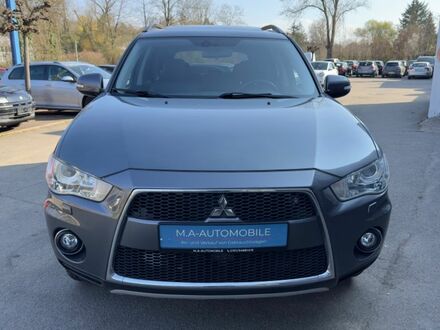 Міцубісі Аутлендер 2011 у Європі на Automoto.ua Сірий Міцубісі Аутлендер, об'ємом двигуна 2.18 л та пробігом 180 тис. км за 8897 $, фото 1 на Automoto.ua