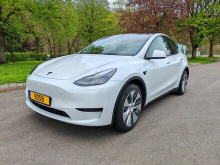 Білий Тесла Model Y, об'ємом двигуна 0 л та пробігом 17 тис. км за 44720 $, фото 1 на Automoto.ua