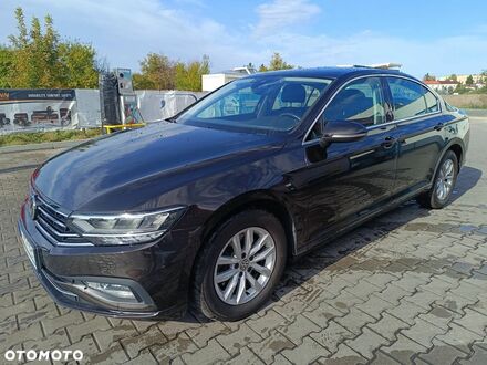 Фольксваген Пассат 2020 в Европе на Automoto.ua Коричневый Фольксваген Пассат, объемом двигателя 1 л и пробегом 85 тыс. км за 93901 $, фото 1 на Automoto.ua