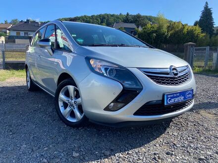 Опель Zafira Tourer 2016 в Европе на Automoto.ua Серебряный Опель Zafira Tourer, объемом двигателя 1.36 л и пробегом 55 тыс. км за 15883 $, фото 1 на Automoto.ua