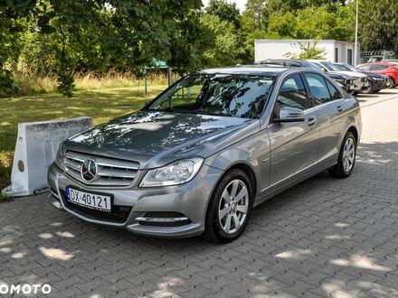 Мерседес Ц-Класс 2012 в Европе на Automoto.ua Серый Мерседес Ц-Класс, объемом двигателя 3.5 л и пробегом 267 тыс. км за 9323 $, фото 1 на Automoto.ua