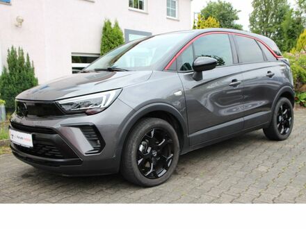 Опель Crossland X 2023 в Европе на Automoto.ua Серый Опель Crossland X, объемом двигателя 1.2 л и пробегом 25 тыс. км за 19466 $, фото 1 на Automoto.ua