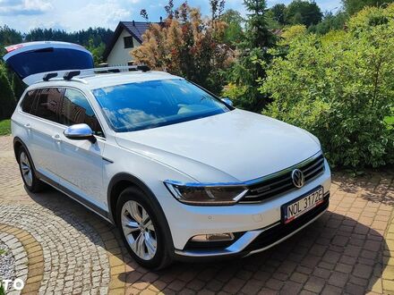 Фольксваген Пассат Альтрак 2016 в Европе на Automoto.ua Белый Фольксваген Пассат Альтрак, объемом двигателя 1 л и пробегом 363 тыс. км за 49938 $, фото 1 на Automoto.ua