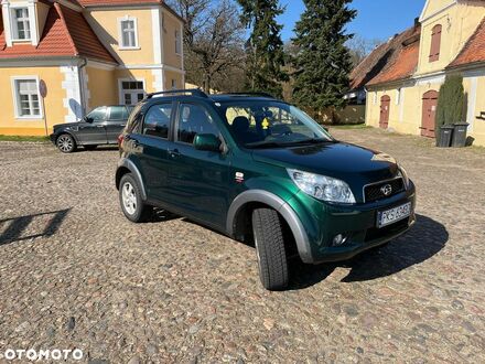 Дайхатсу Териос 2009 в Европе на Automoto.ua Зеленый Дайхатсу Териос, объемом двигателя 1 л и пробегом 117 тыс. км за 7264 $, фото 1 на Automoto.ua