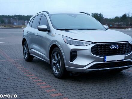 Форд Эскейп 2023 в Европе на Automoto.ua Серый Форд Эскейп, объемом двигателя 1 л и пробегом 15 тыс. км за 88560 $, фото 1 на Automoto.ua