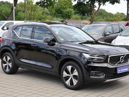 Вольво XC40 2021 в Европе на Automoto.ua Черный Вольво XC40, объемом двигателя 1.48 л и пробегом 31 тыс. км за 39089 $, фото 1 на Automoto.ua