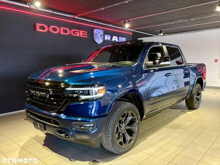 Додж РАМ 2023 в Европе на Automoto.ua Синий Додж РАМ, объемом двигателя 5.65 л и пробегом 26 тыс. км за 519900 $, фото 1 на Automoto.ua