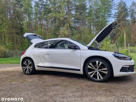 Фольксваген Скирокко 2009 в Европе на Automoto.ua Белый Фольксваген Скирокко, объемом двигателя 1 л и пробегом 212 тыс. км за 9662 $, фото 1 на Automoto.ua