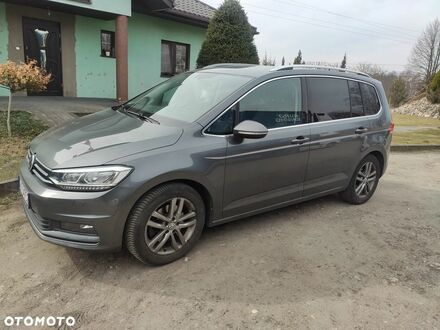 Фольксваген Туран 2019 в Европе на Automoto.ua Серый Фольксваген Туран, объемом двигателя 1 л и пробегом 88 тыс. км за 96000 $, фото 1 на Automoto.ua