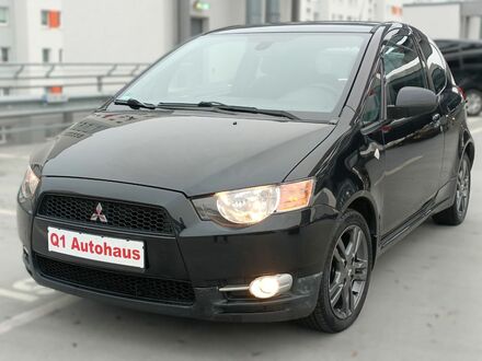Мицубиси Кольт 2013 в Европе на Automoto.ua Черный Мицубиси Кольт, объемом двигателя 1.33 л и пробегом 93 тыс. км за 5152 $, фото 1 на Automoto.ua