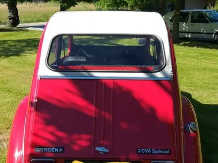Сітроен 2CV 1983 у Європі на Automoto.ua Червоний Сітроен 2CV, об'ємом двигуна 0 л та пробігом 71 тис. км за 12208 $, фото 1 на Automoto.ua