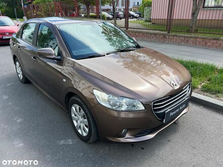 Пежо 301 2016 в Европе на Automoto.ua Коричневый Пежо 301, объемом двигателя 1 л и пробегом 118 тыс. км за 5061 $, фото 1 на Automoto.ua