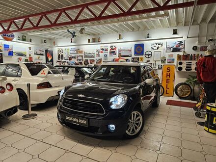 Черный Мини Cooper Countryman, объемом двигателя 1.6 л и пробегом 105 тыс. км за 14663 $, фото 1 на Automoto.ua