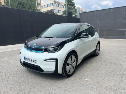 БМВ И3 2018 в Европе на Automoto.ua Белый БМВ И3, объемом двигателя 0 л и пробегом 80 тыс. км за 17760 $, фото 1 на Automoto.ua