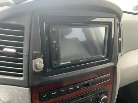 Джип Grand Cherokee 2005 у Європі на Automoto.ua Чорний Джип Grand Cherokee, об'ємом двигуна 5.65 л та пробігом 90 тис. км за 14563 $, фото 1 на Automoto.ua