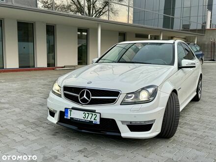 Мерседес Ц-Клас 2011 у Європі на Automoto.ua Білий Мерседес Ц-Клас, об'ємом двигуна 6.21 л та пробігом 43 тис. км за 48426 $, фото 1 на Automoto.ua