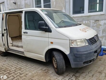 Фольксваген Transporter 2006 в Европе на Automoto.ua Белый Фольксваген Transporter, объемом двигателя 2.46 л и пробегом 100 тыс. км за 23000 $, фото 1 на Automoto.ua