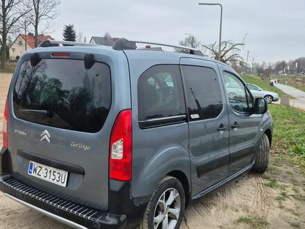Сітроен Берлінго 2011 у Європі на Automoto.ua Сірий Сітроен Берлінго, об'ємом двигуна 1 л та пробігом 257 тис. км за 20900 $, фото 1 на Automoto.ua