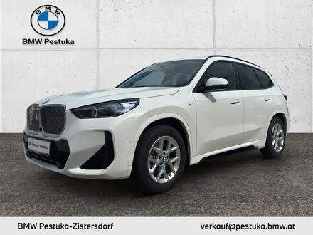 БМВ iX1 2024 в Европе на Automoto.ua Белый БМВ iX1, объемом двигателя 0 л и пробегом 9 тыс. км за 59489 $, фото 1 на Automoto.ua
