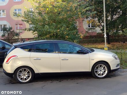 Лянча Дельта 2009 в Европе на Automoto.ua Лянча Дельта, объемом двигателя 1 л и пробегом 350 тыс. км за 14000 $, фото 1 на Automoto.ua