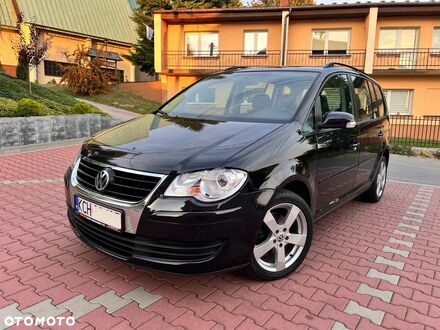Фольксваген Туран 2008 у Європі на Automoto.ua Чорний Фольксваген Туран, об'ємом двигуна 1 л та пробігом 210 тис. км за 6030 $, фото 1 на Automoto.ua