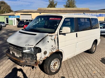 Фольксваген Т4 1996 у Європі на Automoto.ua Білий Фольксваген Т4, об'ємом двигуна 2.46 л та пробігом 329 тис. км за 1540 $, фото 1 на Automoto.ua