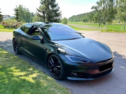 Тесла Модель С 2018 в Европе на Automoto.ua Черный Тесла Модель С, объемом двигателя 0 л и пробегом 121 тыс. км за 138500 $, фото 1 на Automoto.ua