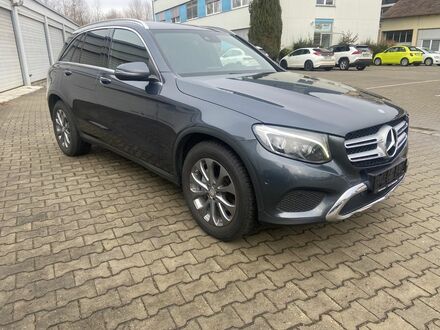 Мерседес ГЛЦ 220 2015 у Європі на Automoto.ua Сірий Мерседес ГЛЦ 220, об'ємом двигуна 2.14 л та пробігом 167 тис. км за 24969 $, фото 1 на Automoto.ua
